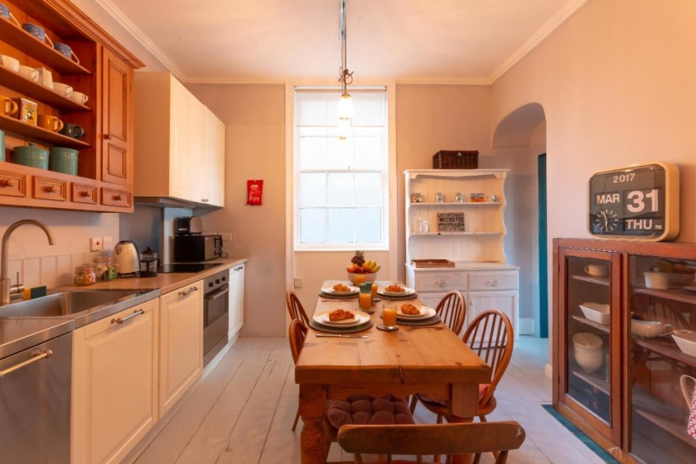 Victorian Apartment With Sea Views By Adliv Host แรมส์เกท ภายนอก รูปภาพ